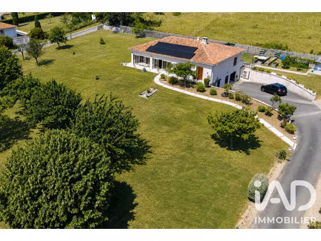 vente maison 8 pièces 210 m² les pins (16260)
