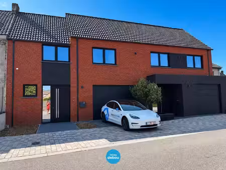 prachtige ruime nieuwbouwwoning te slijpe