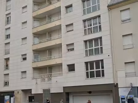 3 parkings dans garage centre ville villeneuve-la-garenne