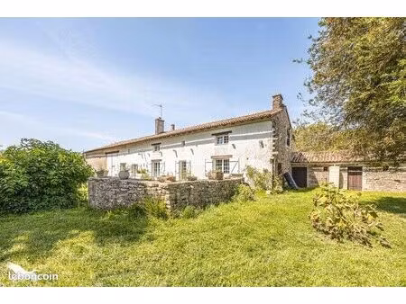 maison 4 pièces 180 m²
