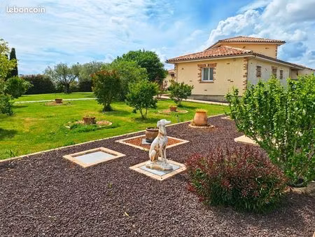 maison 5 pièces 165 m²
