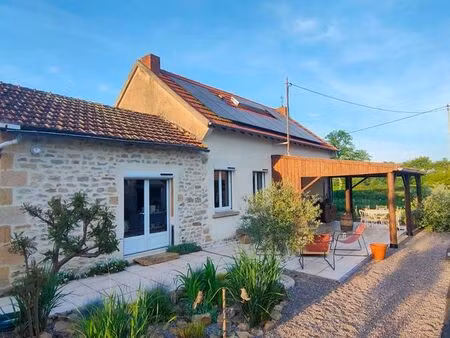 maison de campagne sur 7 hectares