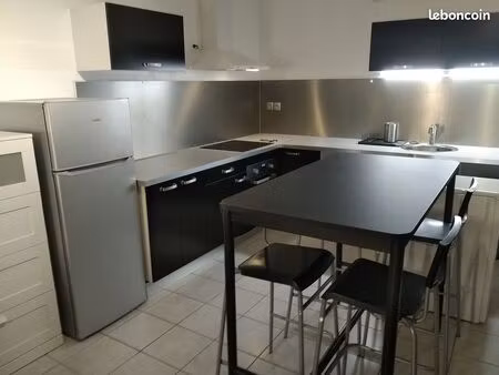 magnifique grand t2 meublé et climatisé refait à neuf - grande terrasse sud