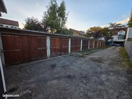 box / garage à louer 13m2 choisy le roi 94600