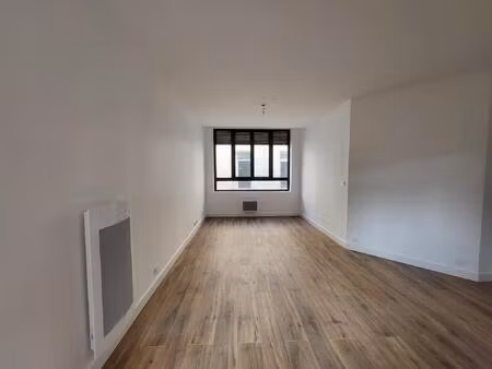 location appartement 1 pièce 26m² bergerac 24100