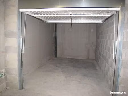 garage/box place du marché