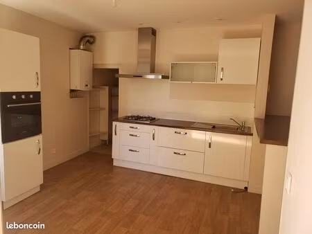 belle maison f3