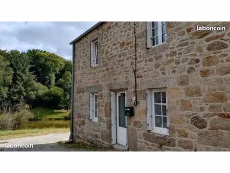 maison meublee rostrenen