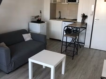 t2 duplex meublé – quartier miroir – proche gare & tram
