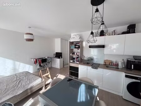 studio meublé