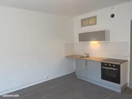 à louer – appartement t5 de 90 m² – l’isle-sur-le-doubs