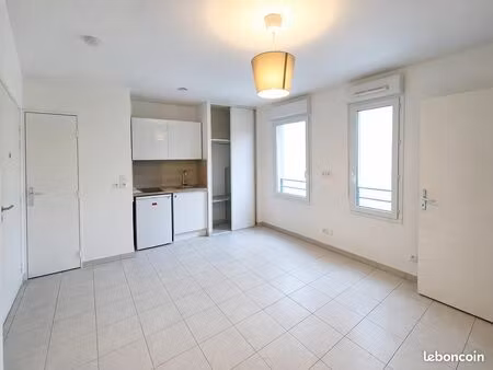 studio valmy avec garage sécurisé
