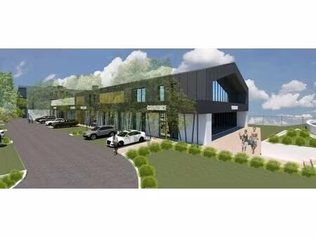 location local professionnel 480m²