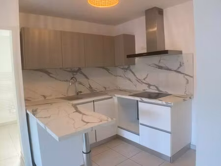 location appartement 2 pièces 41m² roquevaire 13360
