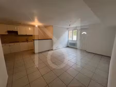 location appartement 3 pièces 56m² septemes les vallons 13240