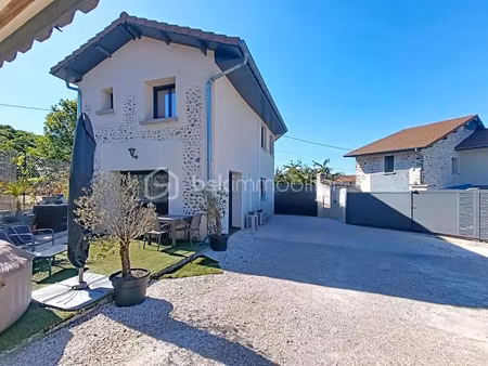 vente maison 4 pièces 81 m² à beaucroissant (38140)  250 000 €