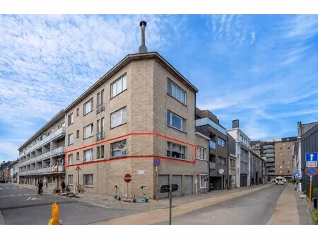 appartement te koop in sint-niklaas met 3 slaapkamers