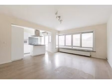 appartement à vendre avec terrasse et 2 chambres   ganshoren (vbe45098)