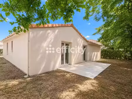 vente maison 5 pièces 96 m² à chasseneuil-du-poitou (86360)  219 500 €