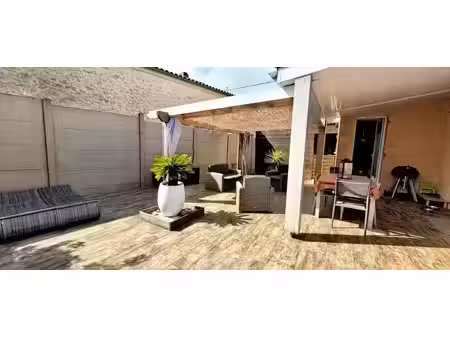 vente maison 5 pièces 125 m² à saint-martin-lacaussade (33390)  249 000 €