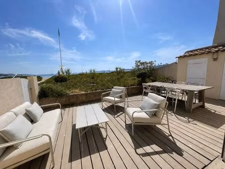 appartement de luxe de 3 chambres en vente à port grimaud  france