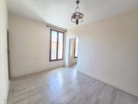 vente appartement 2 pièces  29.74m²  ivry