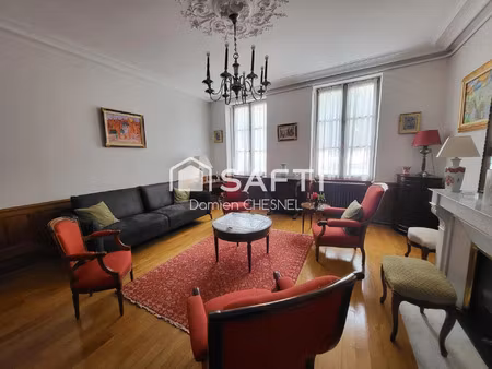 vente maison 8 pièces 300 m² saint-amand-montrond (18200)