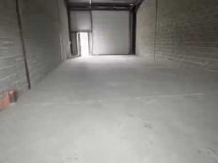 location commerce perpignan 66000 97m²