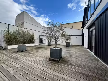 location local d’activités 714m²