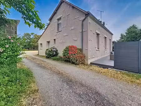 vente maison 4 pièces 114 m² à saint-aignan-sur-roë (53390)  315 000 €
