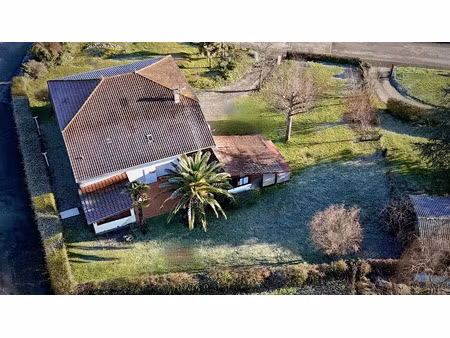 vente maison 9 pièces 250 m² à saint-palais (64120)  282 000 €