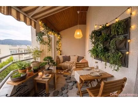 loire- fraisses centre-42490 appartement f6 100m² + 2 balcons/terrasses + parking privatif