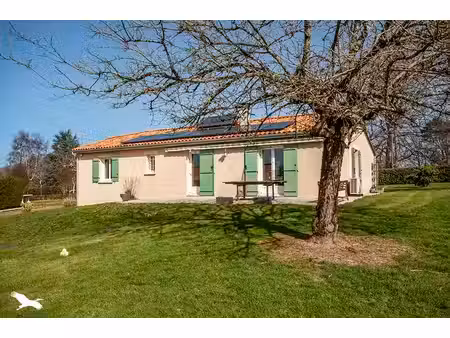 vente maison 5 pièces 104 m² piégut-pluviers (24360)