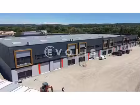 location entrepôt manosque 04100 2128m²