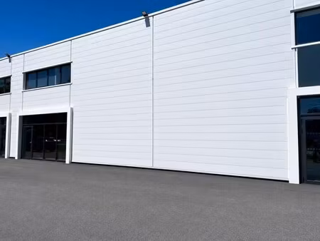 location local d’activités orvault 44700 286m²