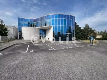location local d’activités evry courcouronnes 91000 405m² à 1681m²