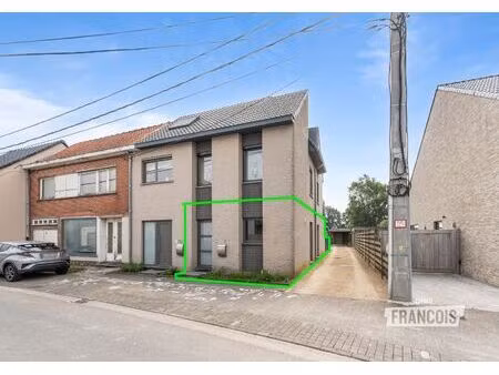 appartement te koop in zelzate met 2 slaapkamers