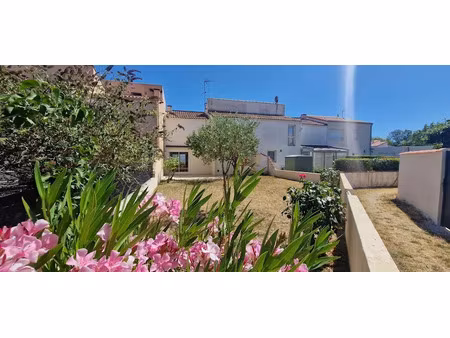 vente maison 4 pièces 100 m² à la rochelle (17000)  326 000 €