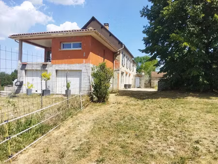 vente maison 6 pièces 219 m² à cahors (46000)  339 200 €