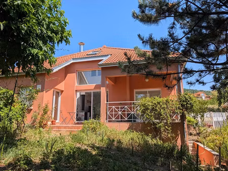 vente maison 4 pièces 105 m² à clermont-ferrand (63000)  350 000 €
