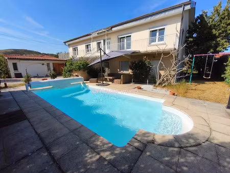 vente maison 6 pièces 175 m² à les martres-de-veyre (63730)  349 900 €
