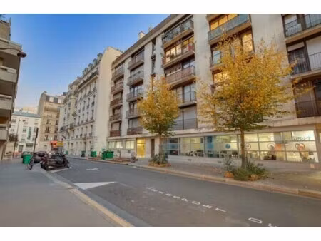 achat local professionnel 106m²