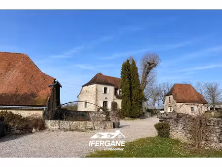 vente maison 5 pièces 160 m² à saint-simon (46320)  378 000 €