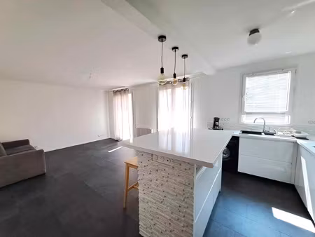 location appartement 2 pièces 48m² fontenay le fleury 78330