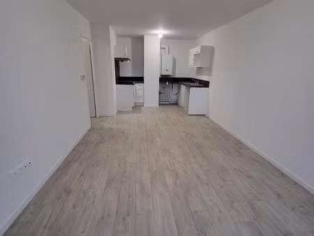 location appartement 3 pièces 54m² le blanc mesnil 93150