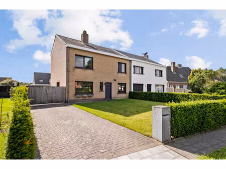 huis te koop in zedelgem met 4 slaapkamers