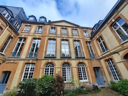 location local professionnel 45m² rouen 76000