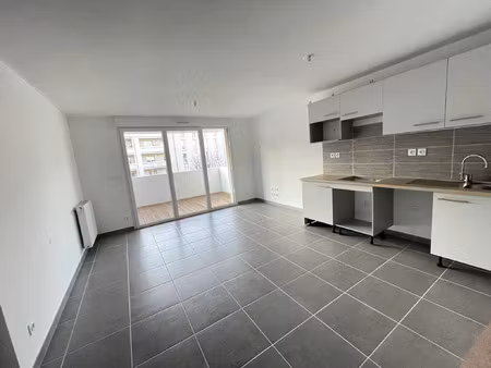 location appartement 3 pièces 62 m² à blagnac (31700)