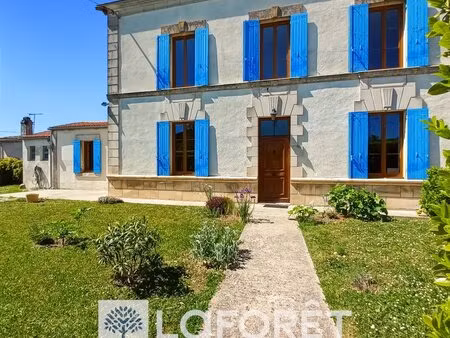 maison de caractère de (158m²) t6 à pons ( 17800)