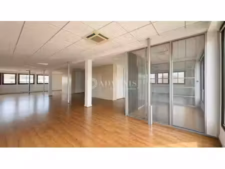 location bureaux malakoff 92240 426m²